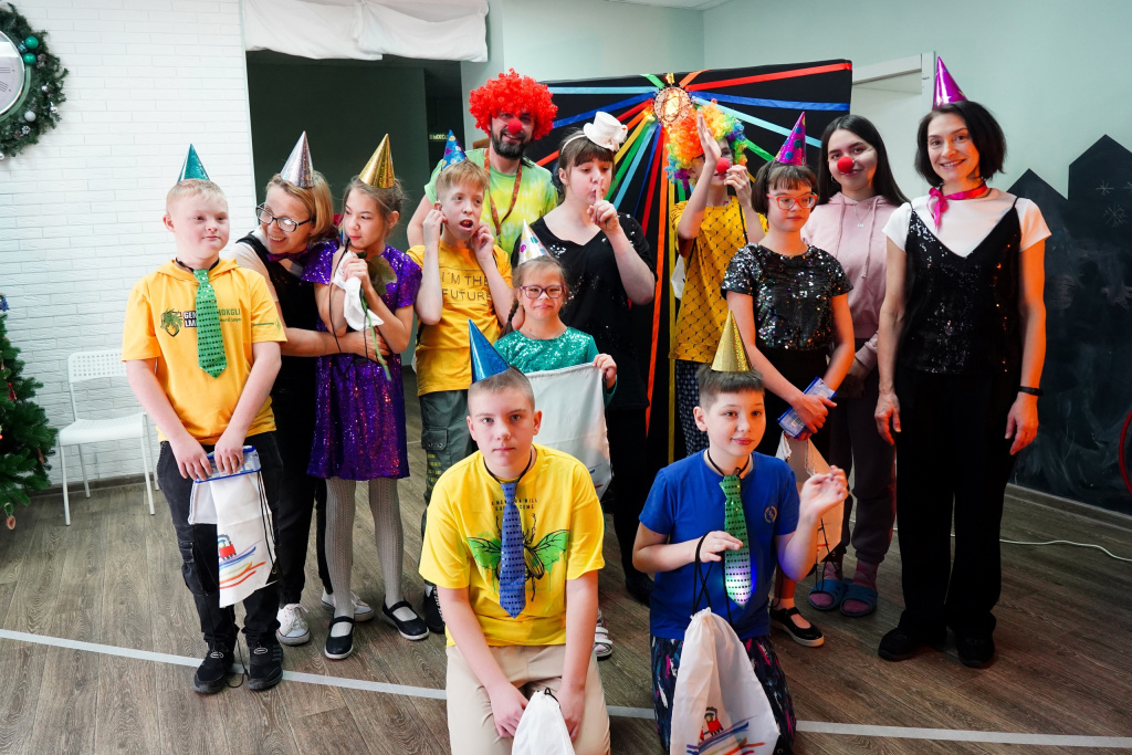 kImXNnyvrSI.jpg kImXNnyvrSI.jpg